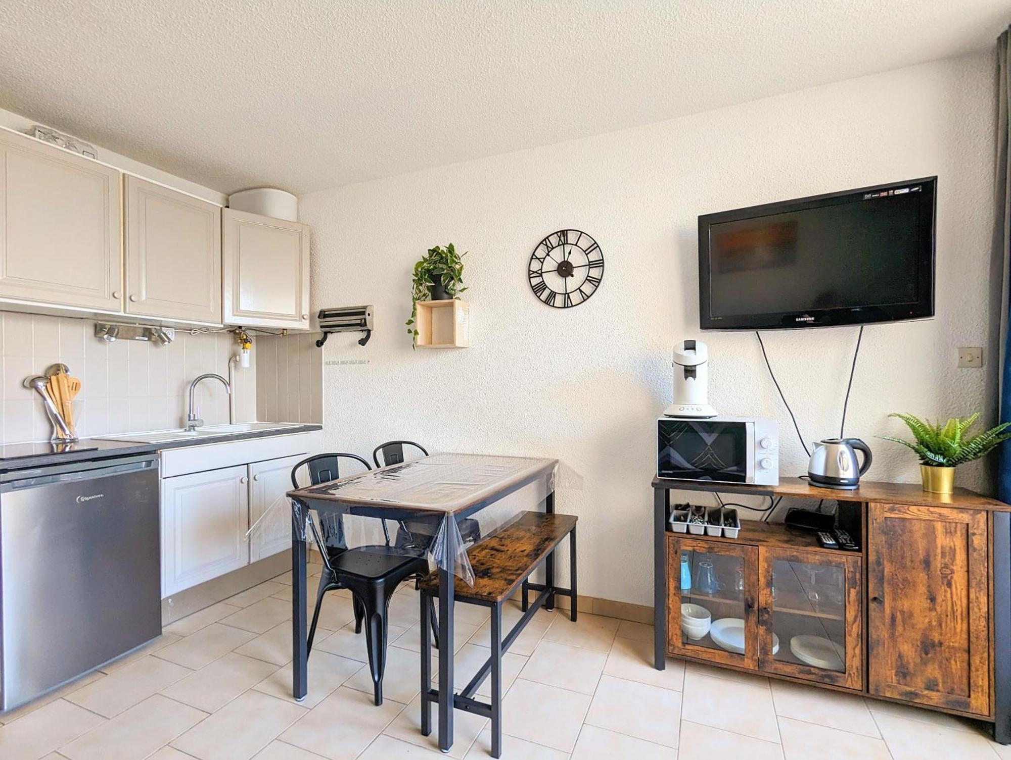 Appartement Au Calme + Parking 아그 외부 사진